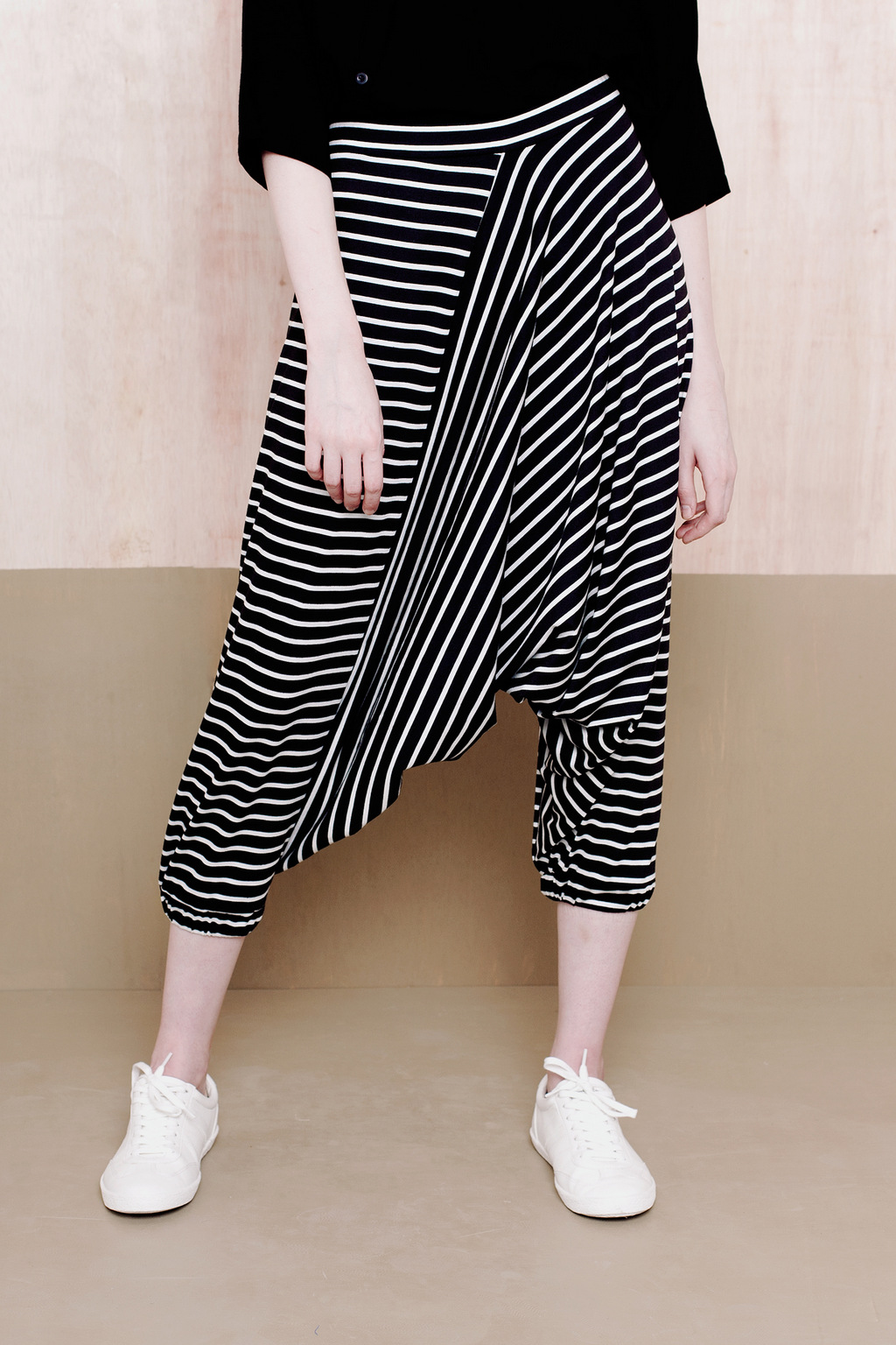 GOGO PANTS BLACK STRIPES